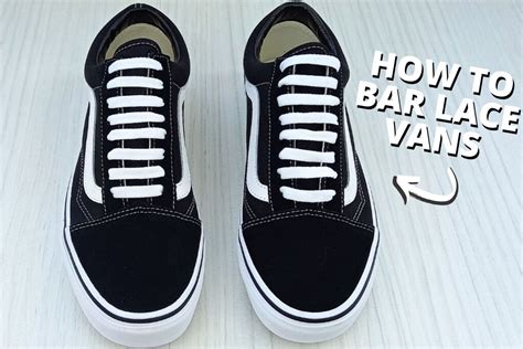 straight lace vans